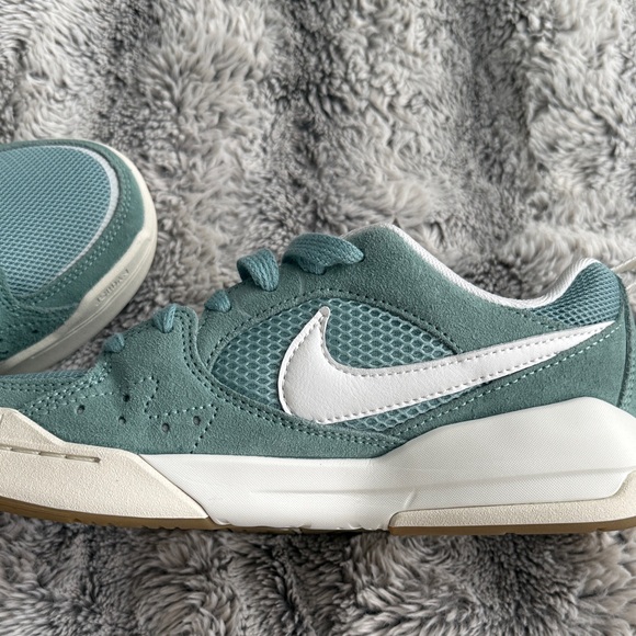 Nike Air Jordan Women's Teal and White Sneakers - Picture 6 of 7